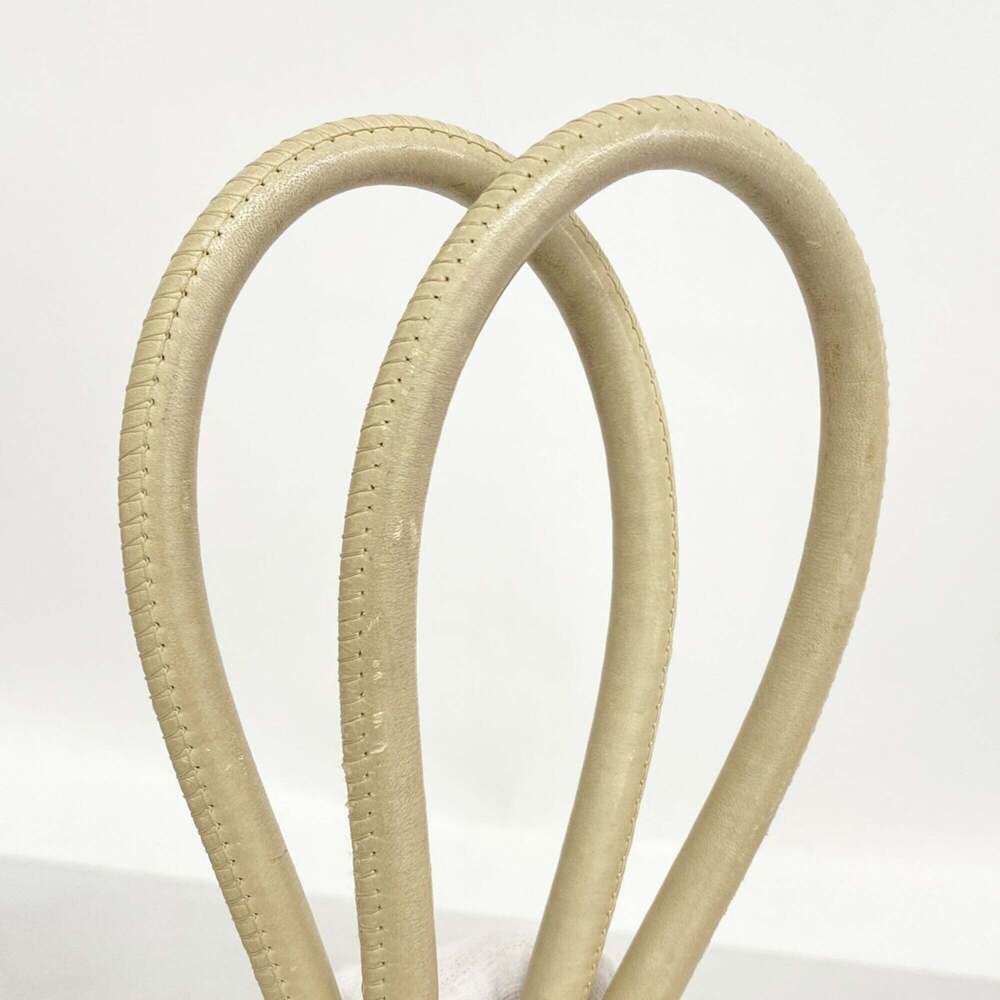 CHANEL Cream Lambskin Leather Tote Bag - Picture 12 of 13